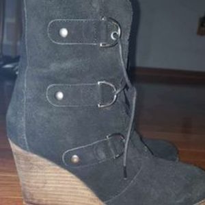 Sketchers wedge ankle boot